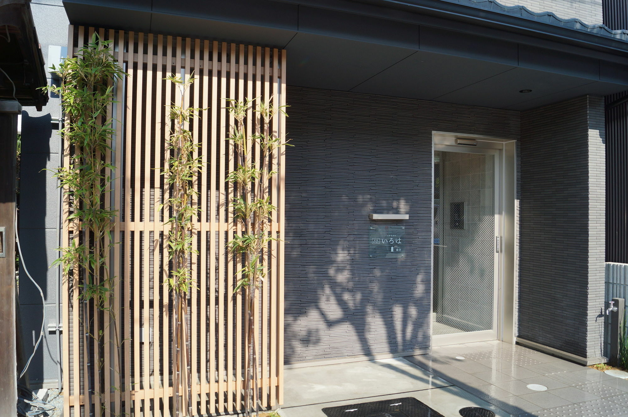 อพาร์ทเม้น Kyostay Iroha Toji Annex